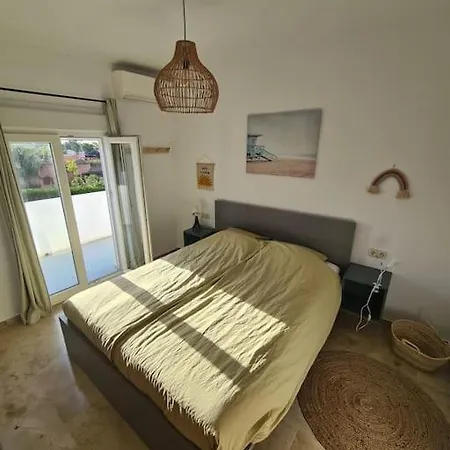 Modern House With Large Pool! * Estepona