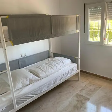 Modern House With Large Pool! Estepona