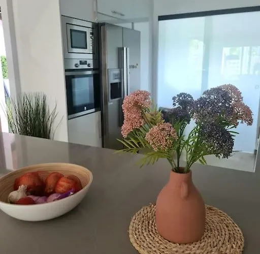 Modern House With Large Pool! Estepona