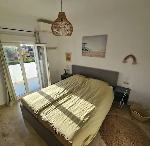 Modern House With Large Pool! * Estepona