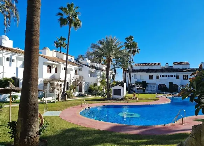 Modern House With Large Pool! * Estepona